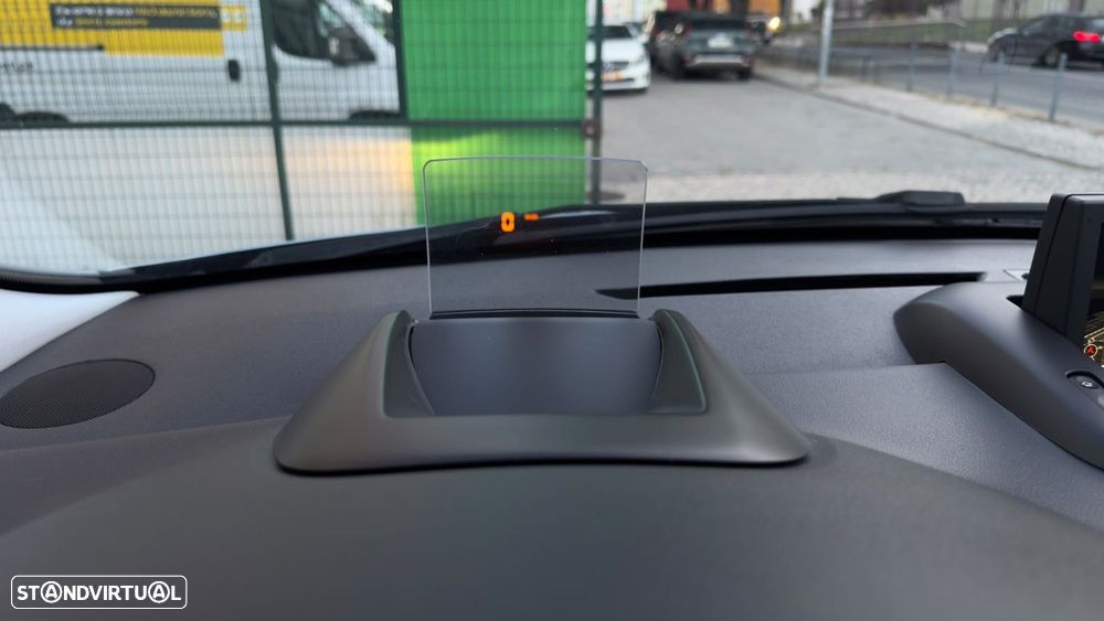 Peugeot 3008 2.0 HDi Hybrid4 99g - 12