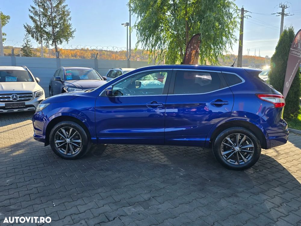 Nissan Qashqai 1.5 DCI TEKNA - 2