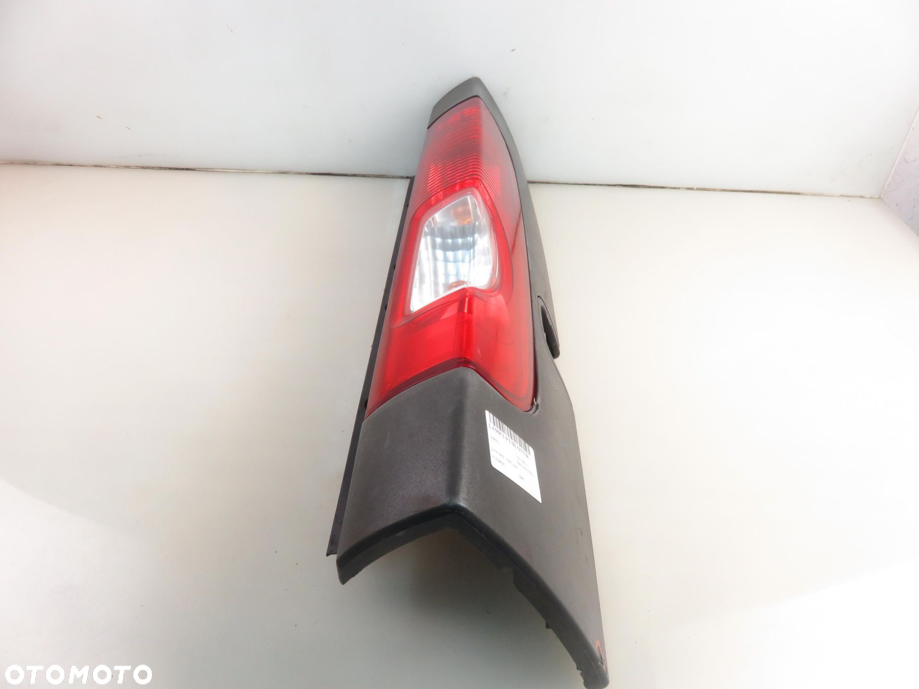 LAMPA PRAWA TYLNA OPEL VIVARO A Skrzynia (X83) 93857722 - 9