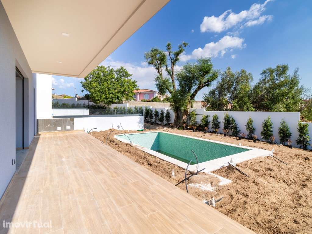 Moradia , 4 Quartos com Piscina, Manique-Estoril - Grande imagem: 3/31