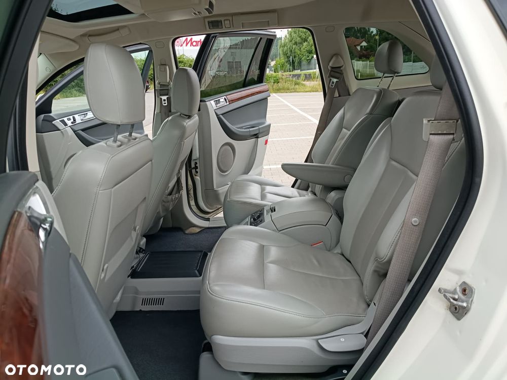 Chrysler Pacifica - 17