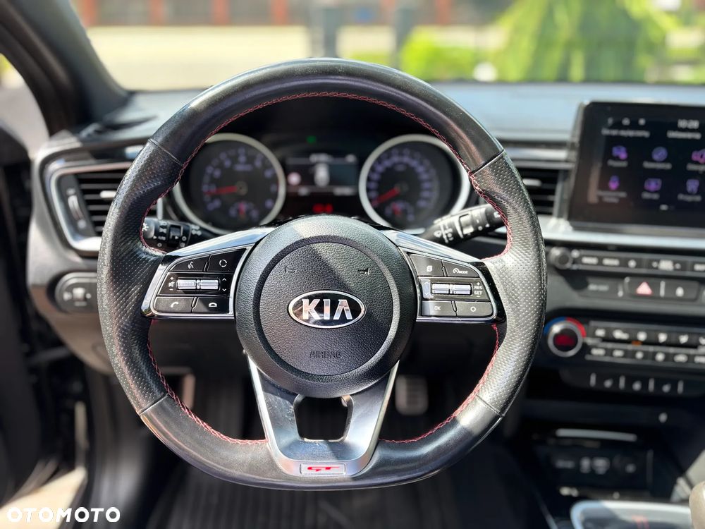 Kia ProCeed - 21