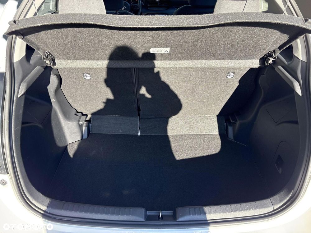 Toyota Yaris Hybrid 1.5 Active - 17