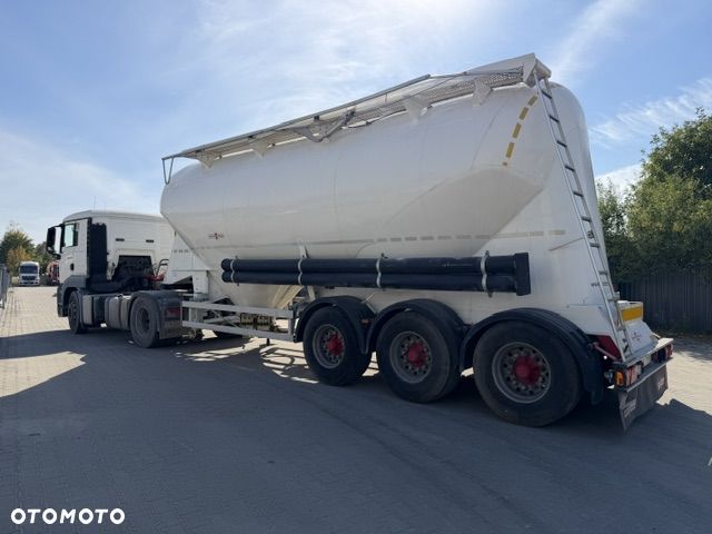 Spitzer SF 2737/2P Naczepa do przewozu materiałów sypkich - 1