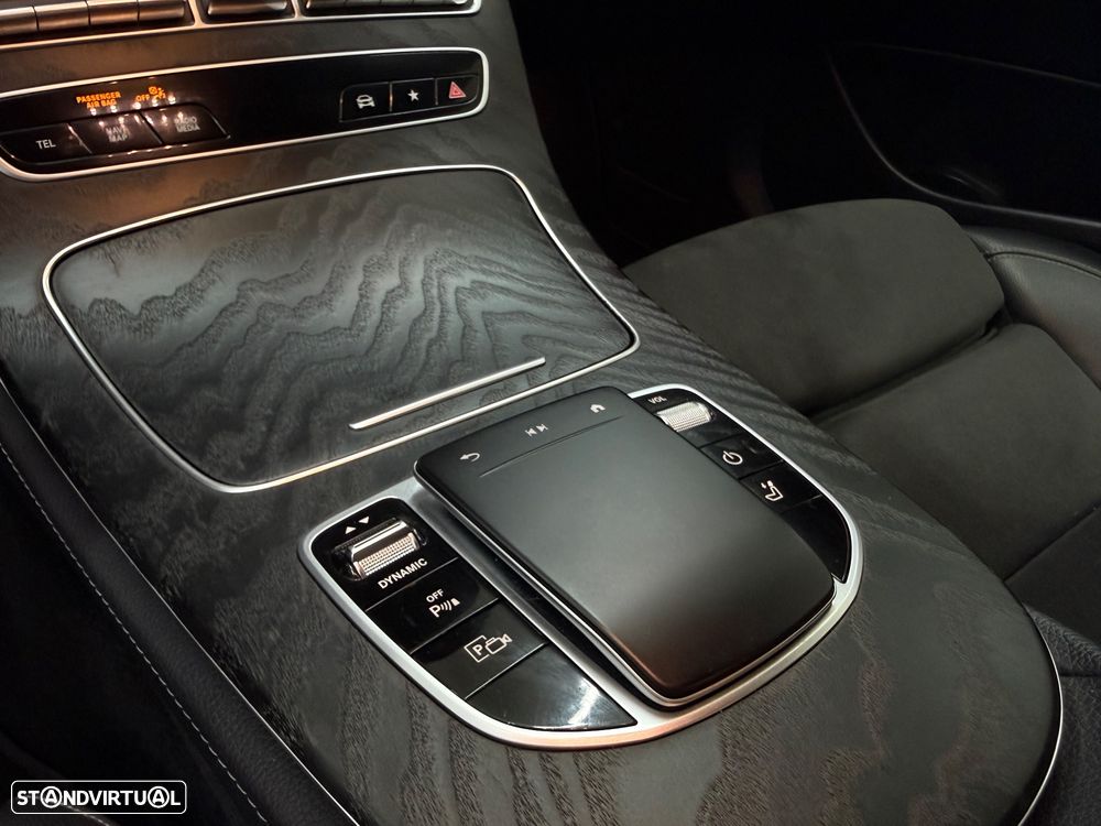 Mercedes-Benz E 300 de AMG Line - 30