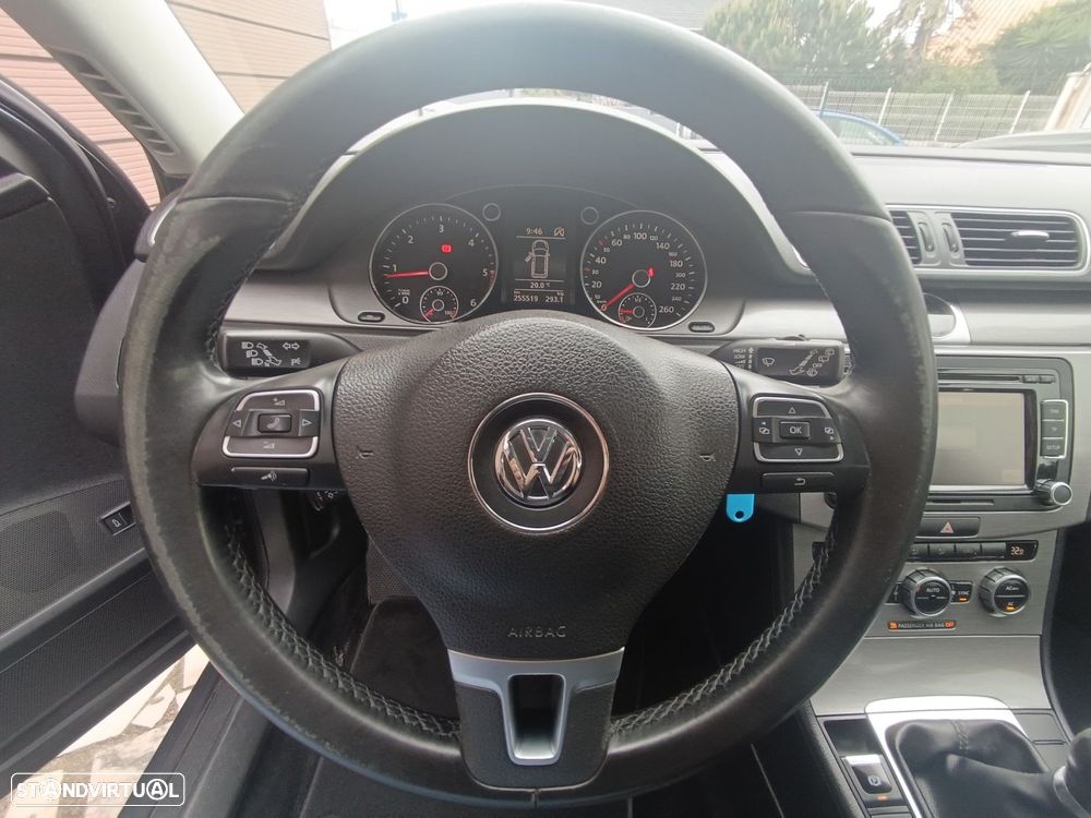 VW Passat Variant 1.6 TDI BlueMotion - 9