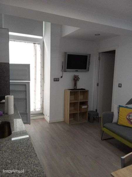 Apartamento T1 duplex com Lugar em garagem - Grande imagem: 2/10