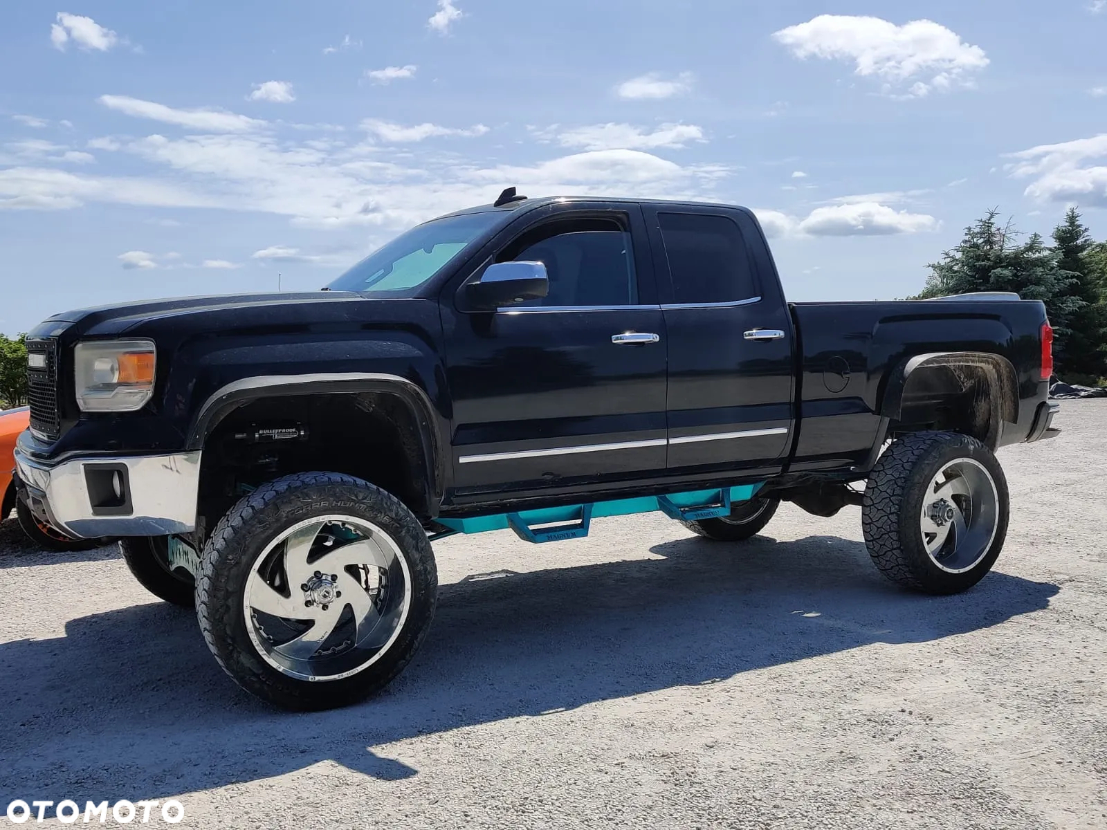 GMC Sierra - 13