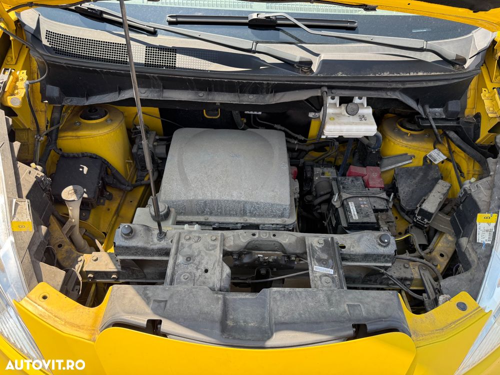 Nissan NV200 - 13