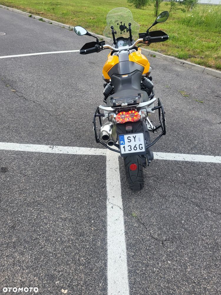 Moto Guzzi Stelvio - 8
