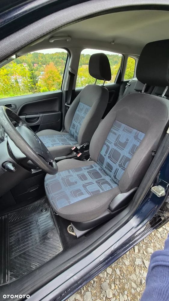 Ford Fiesta - 7