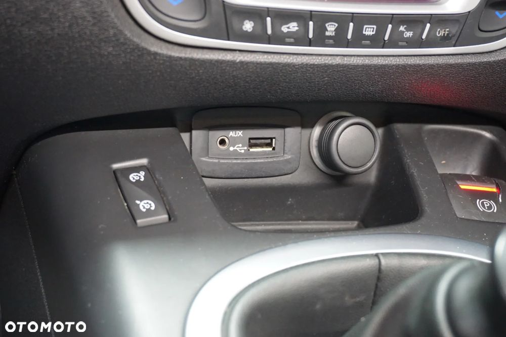 Renault Scenic dCi 110 Expression - 25