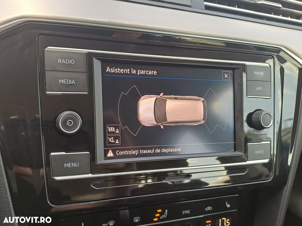 Volkswagen Passat 2.0 TDI 4Mot DSG Highline - 18