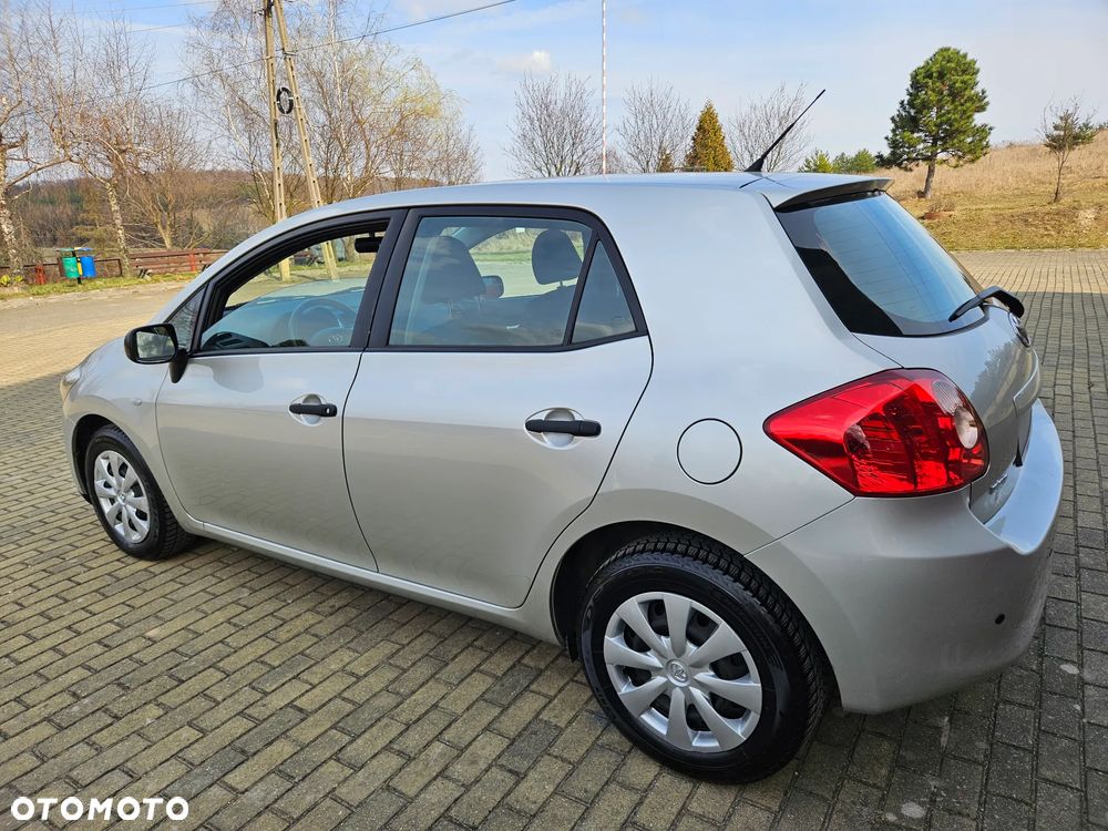 Toyota Auris 1.33 VVT-i Luna - 11