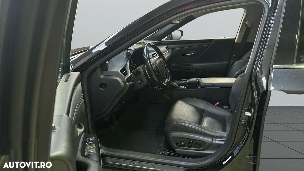 Lexus Seria ES 300h Executive Line - 7