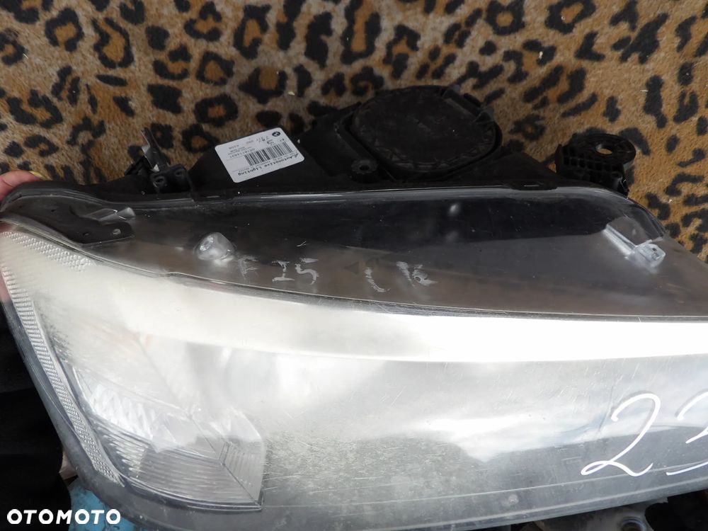 BMW - F25 - PRAWA LAMPA PRZEDNIA - H7 - USZKODZONE SZKŁO - UK - 9