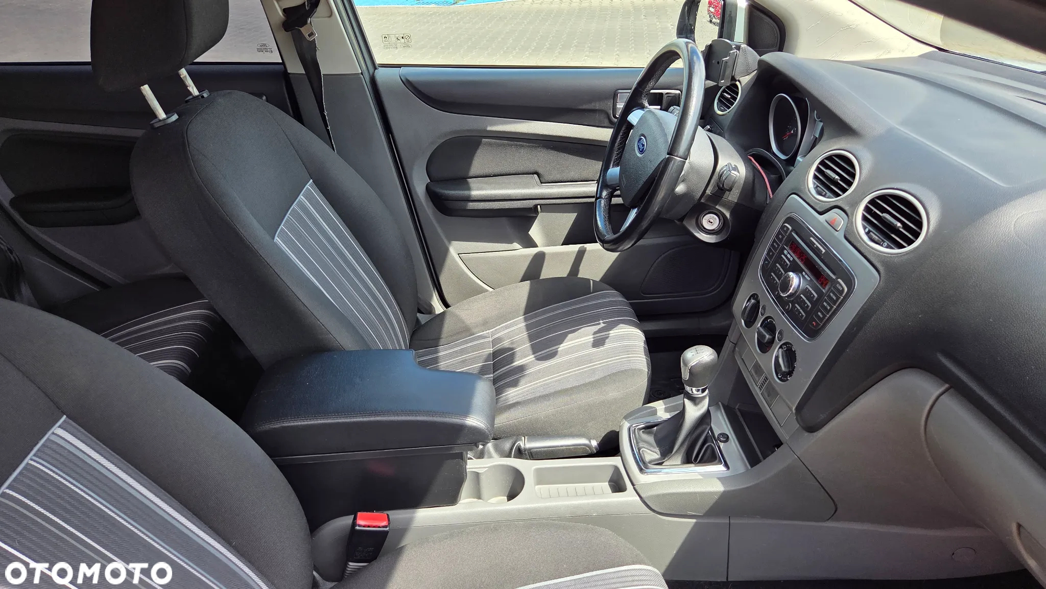 Ford Focus 1.6 Trend EU5 - 8