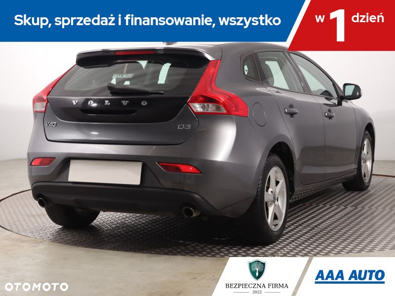 Volvo V40 - 6