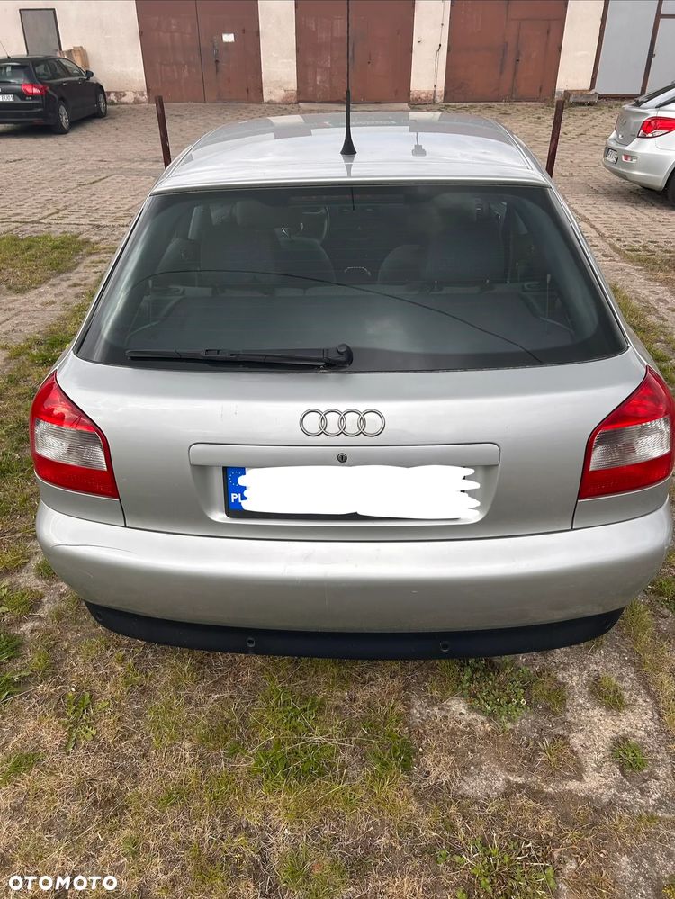 Audi A3 Sportback - 2