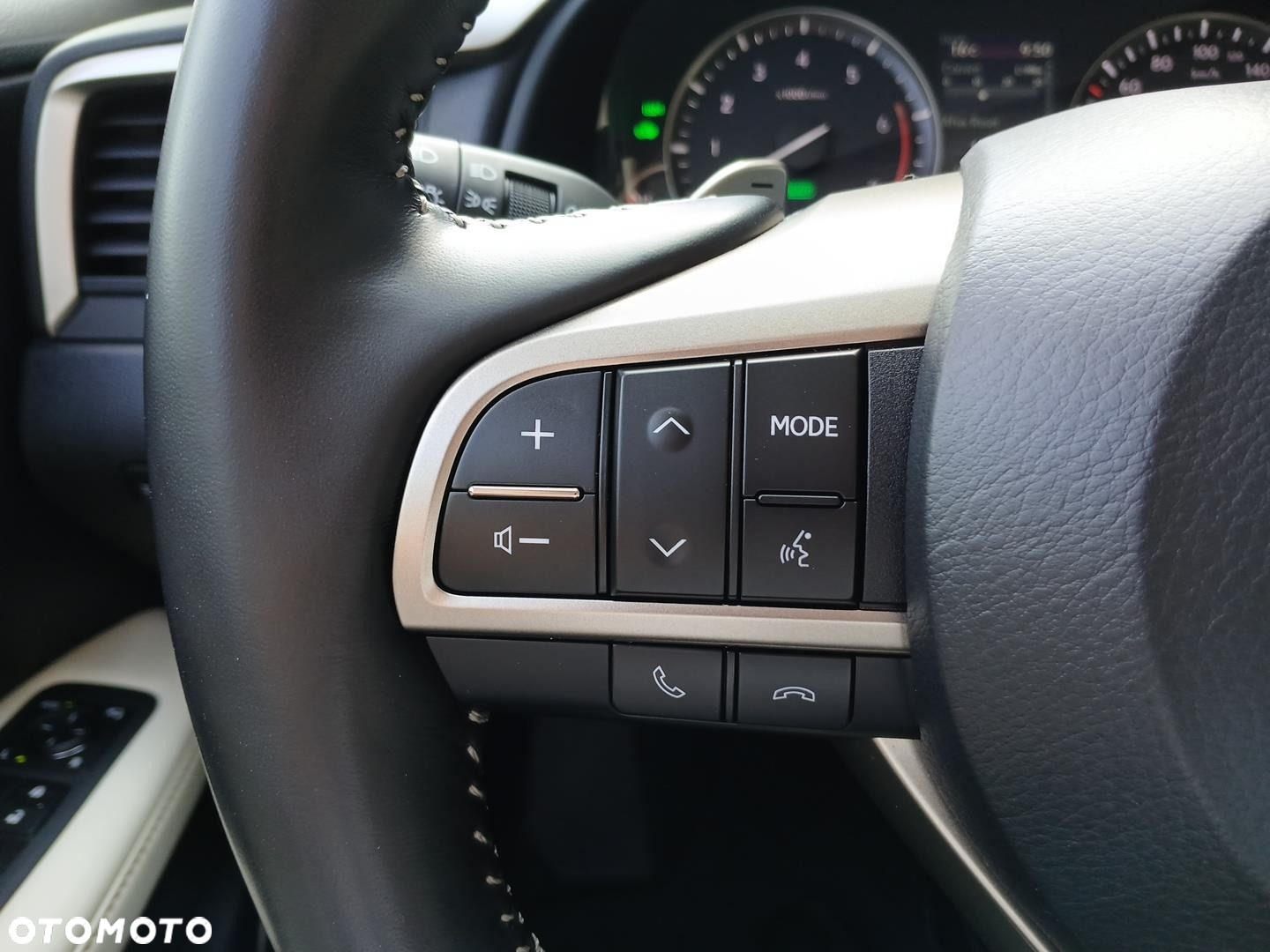 Lexus RX - 13