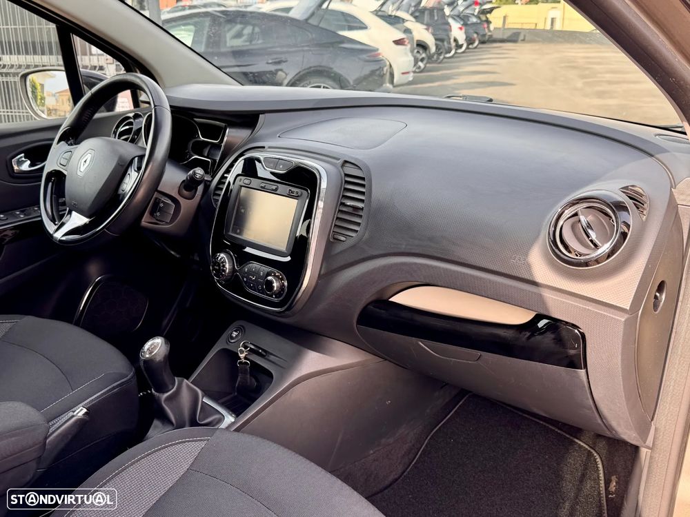 Renault Captur 0.9 TCE - 10
