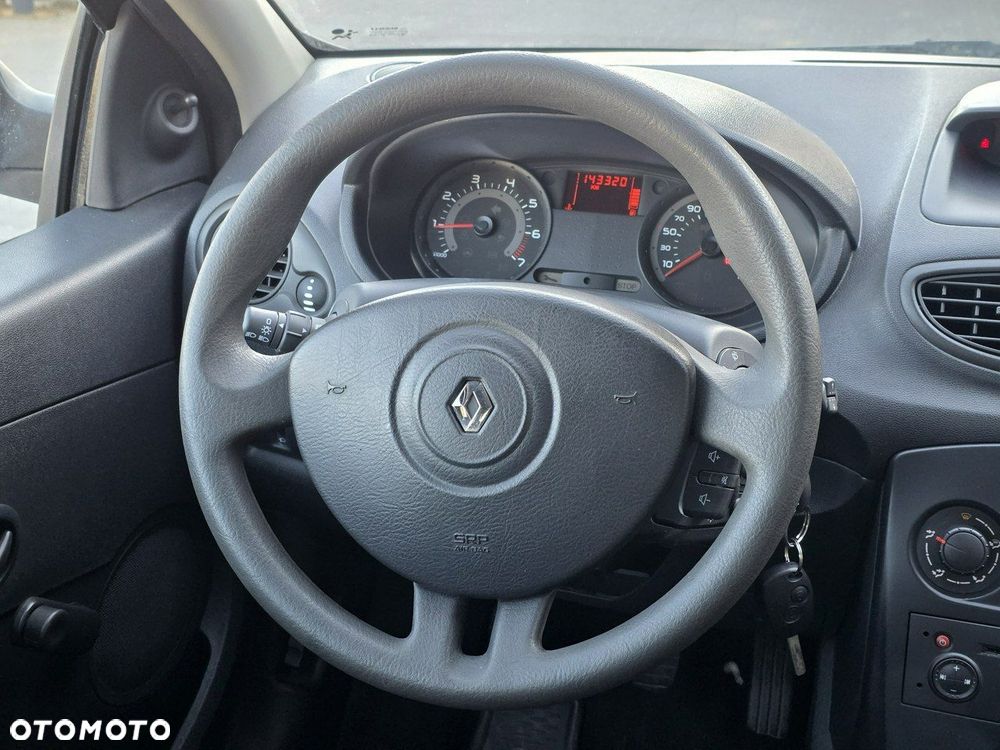 Renault Clio 1.2 16V Authentique - 15