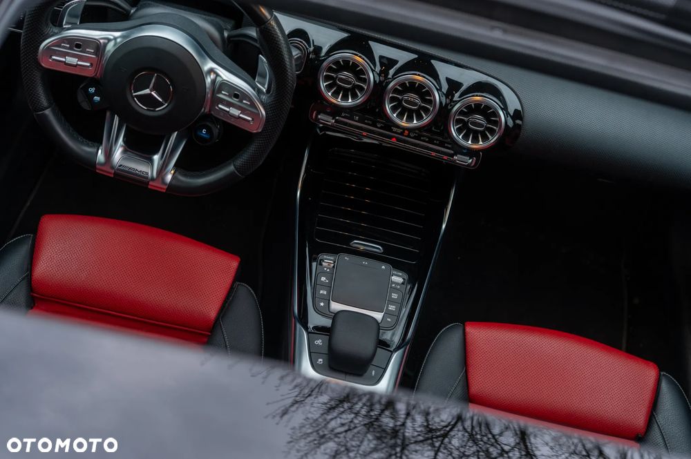 Mercedes-Benz CLA - 18