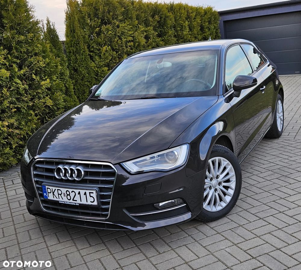 Audi A3 3-drzwiowe 1.6 TDI Attraction - 1
