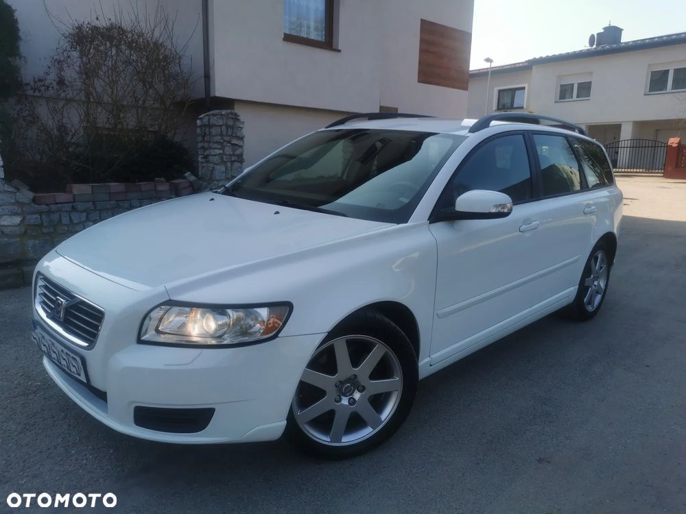 Volvo V50