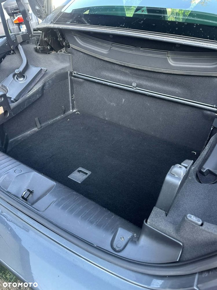 Peugeot 308 CC - 8