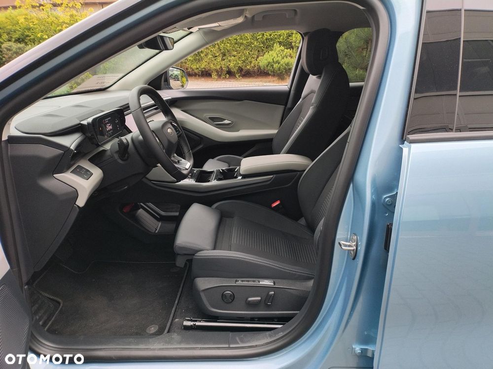 Ford Explorer 77kWh RWD - 11