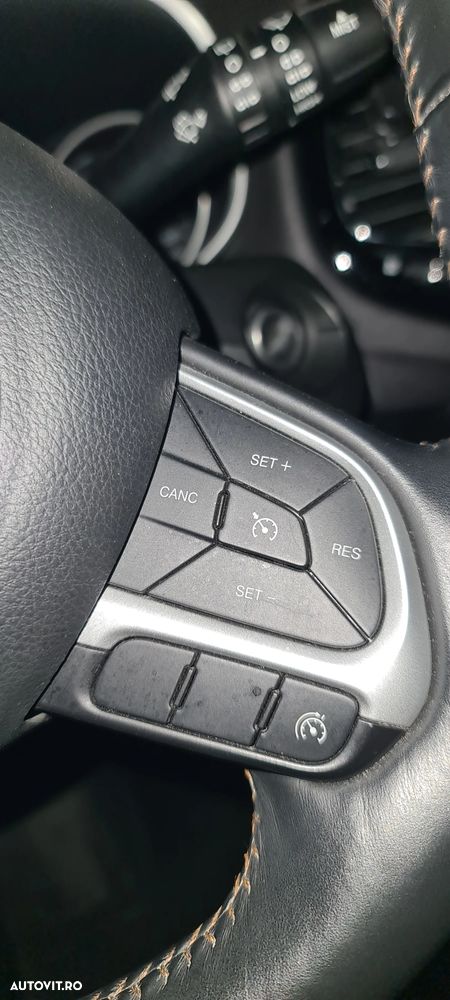 Jeep Compass 2.0 M-Jet 4x4 AT Limited - 27