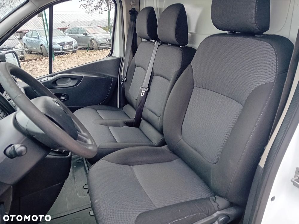 Renault Trafic - 16