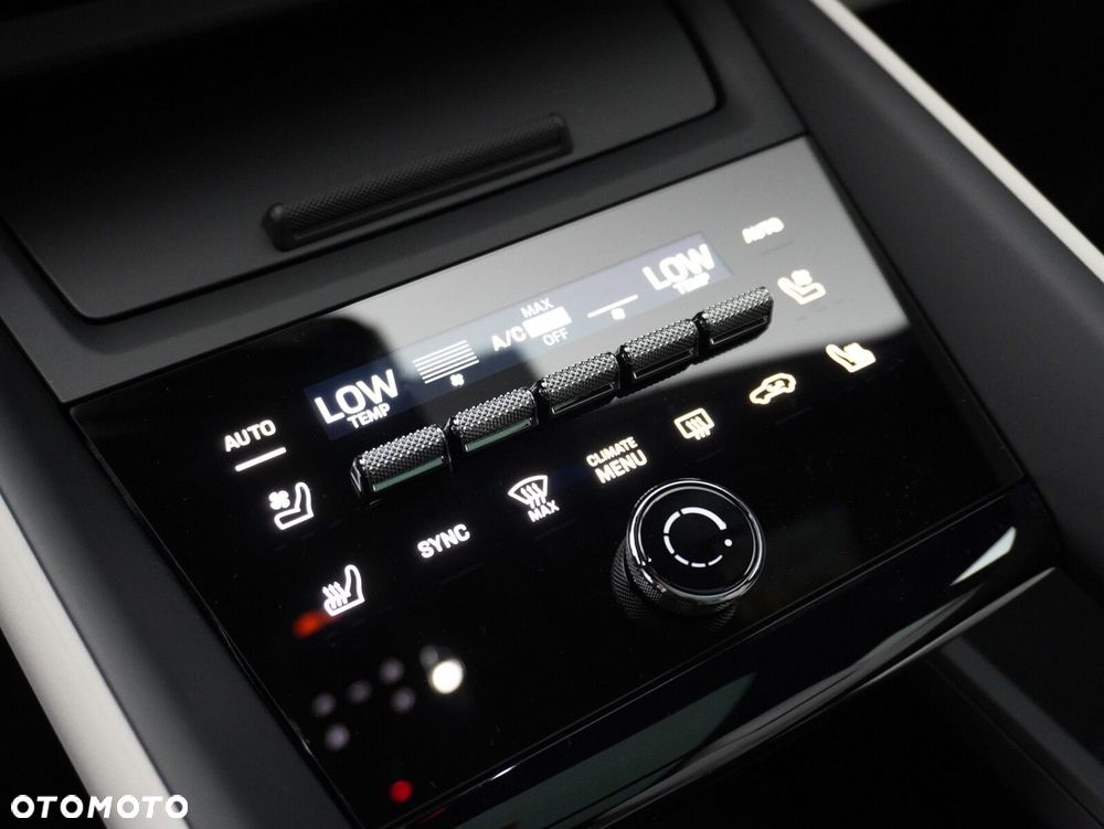 Porsche Macan 4 100kWh - 29