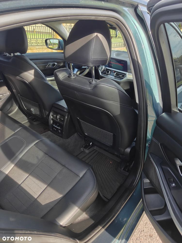 BMW Seria 3 320d - 5