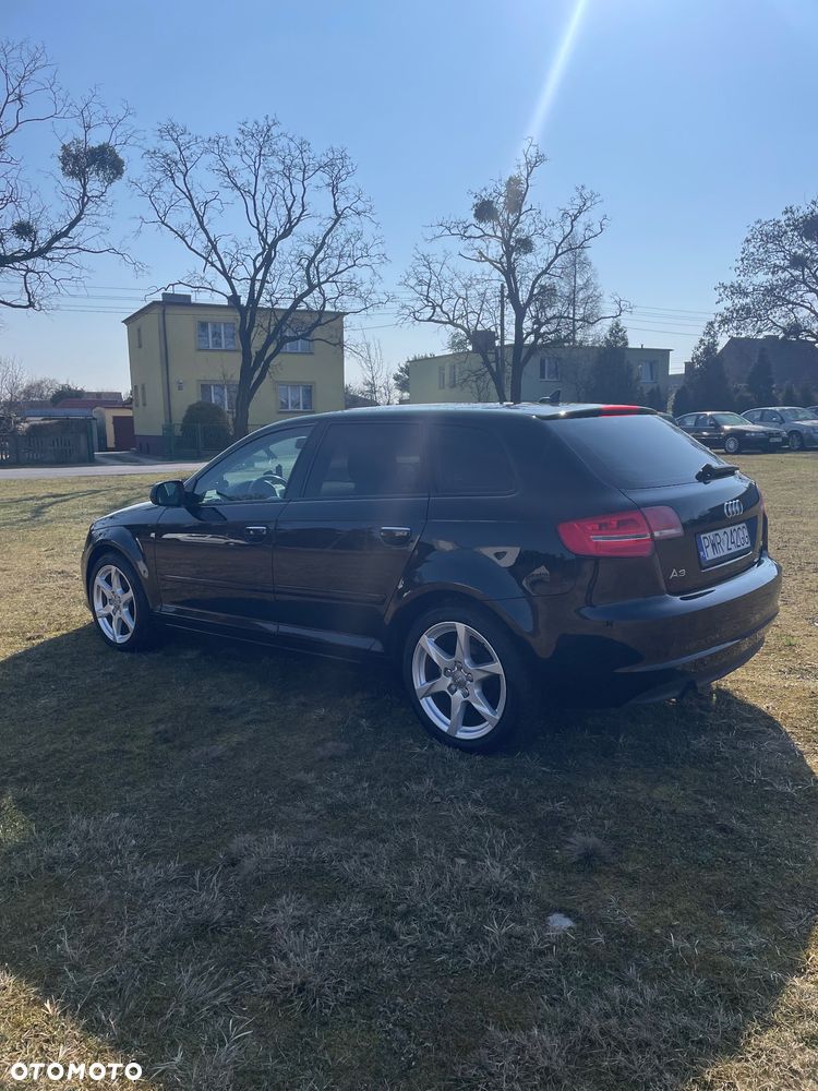 Audi A3 Sportback 1.6 TDI DPF Ambition - 2