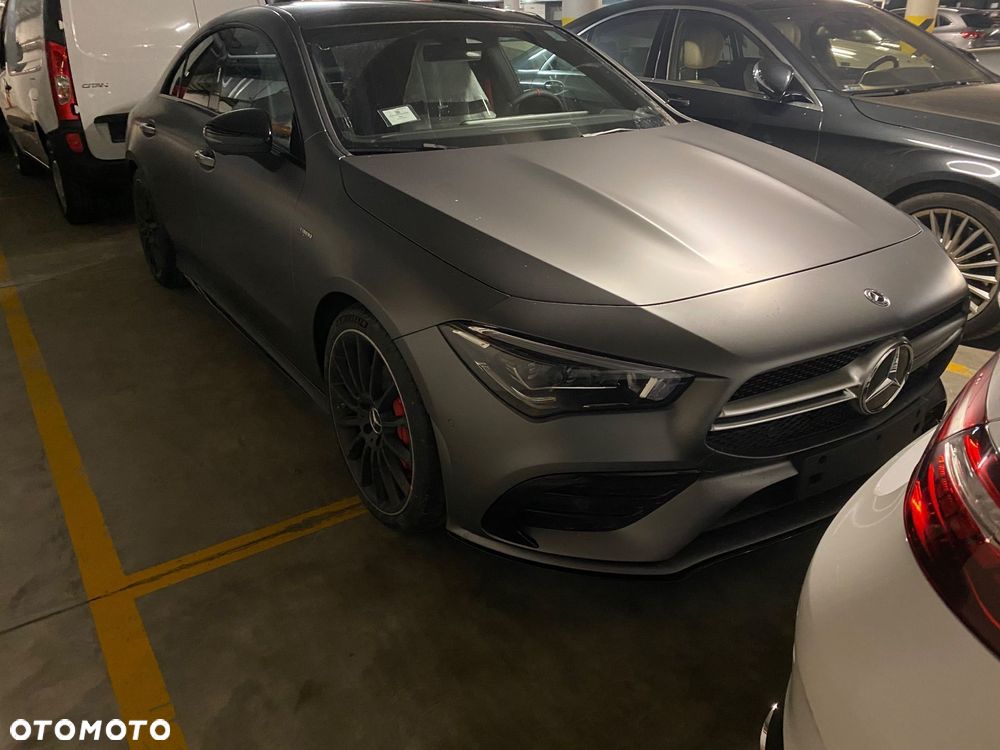 Mercedes-Benz CLA - 37