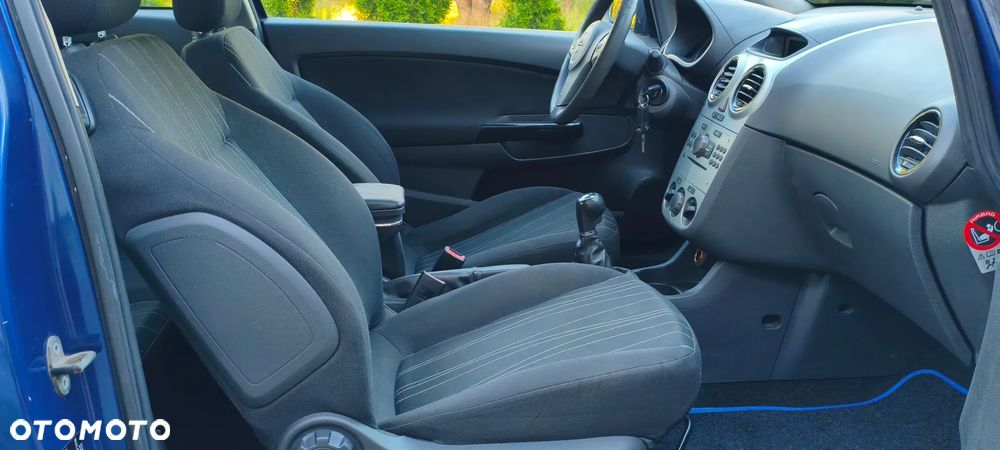 Opel Corsa - 27