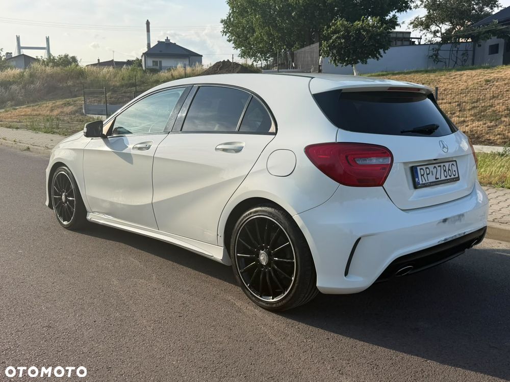 Mercedes-Benz Klasa A 180 (BlueEFFICIENCY) 7G-DCT AMG Sport - 14