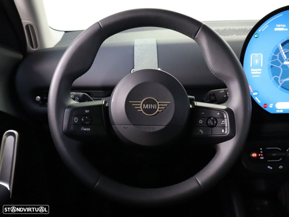 MINI Aceman SE Essential S - 13