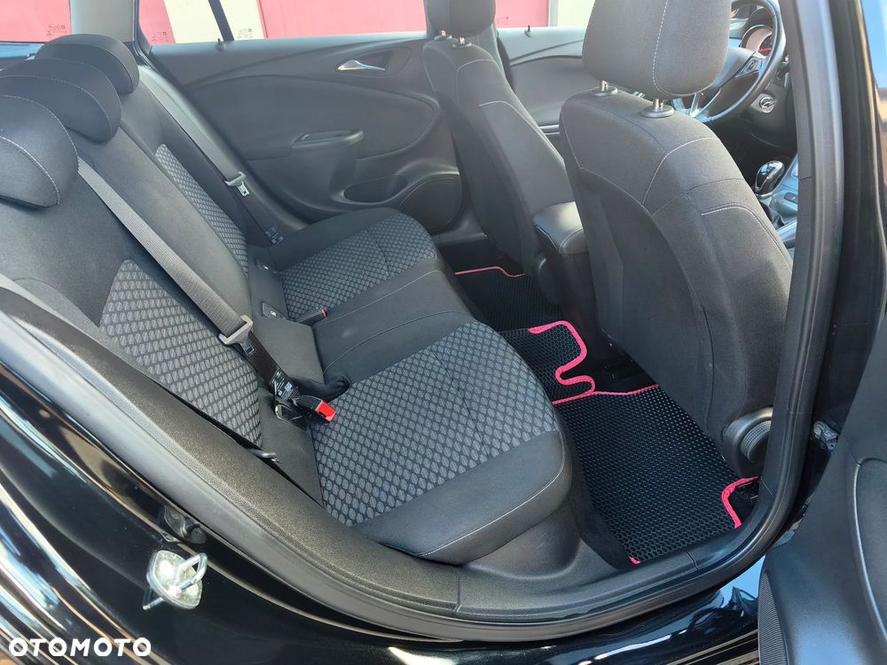 Opel Astra 1.4 Turbo Dynamic - 23