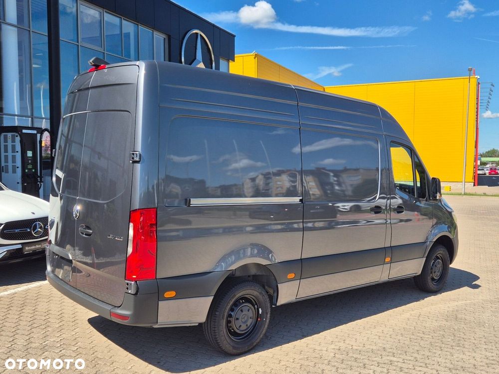 Mercedes-Benz Sprinter Sprinter - 12
