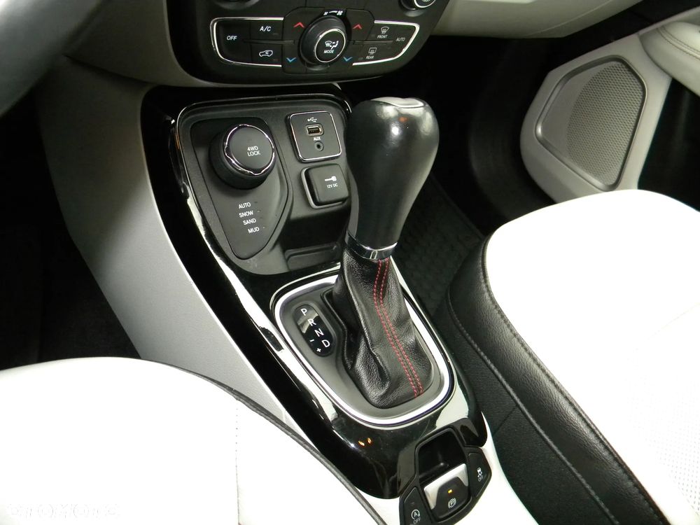 Jeep Compass 2.0 MJD Opening Edition 4WD S&S - 19