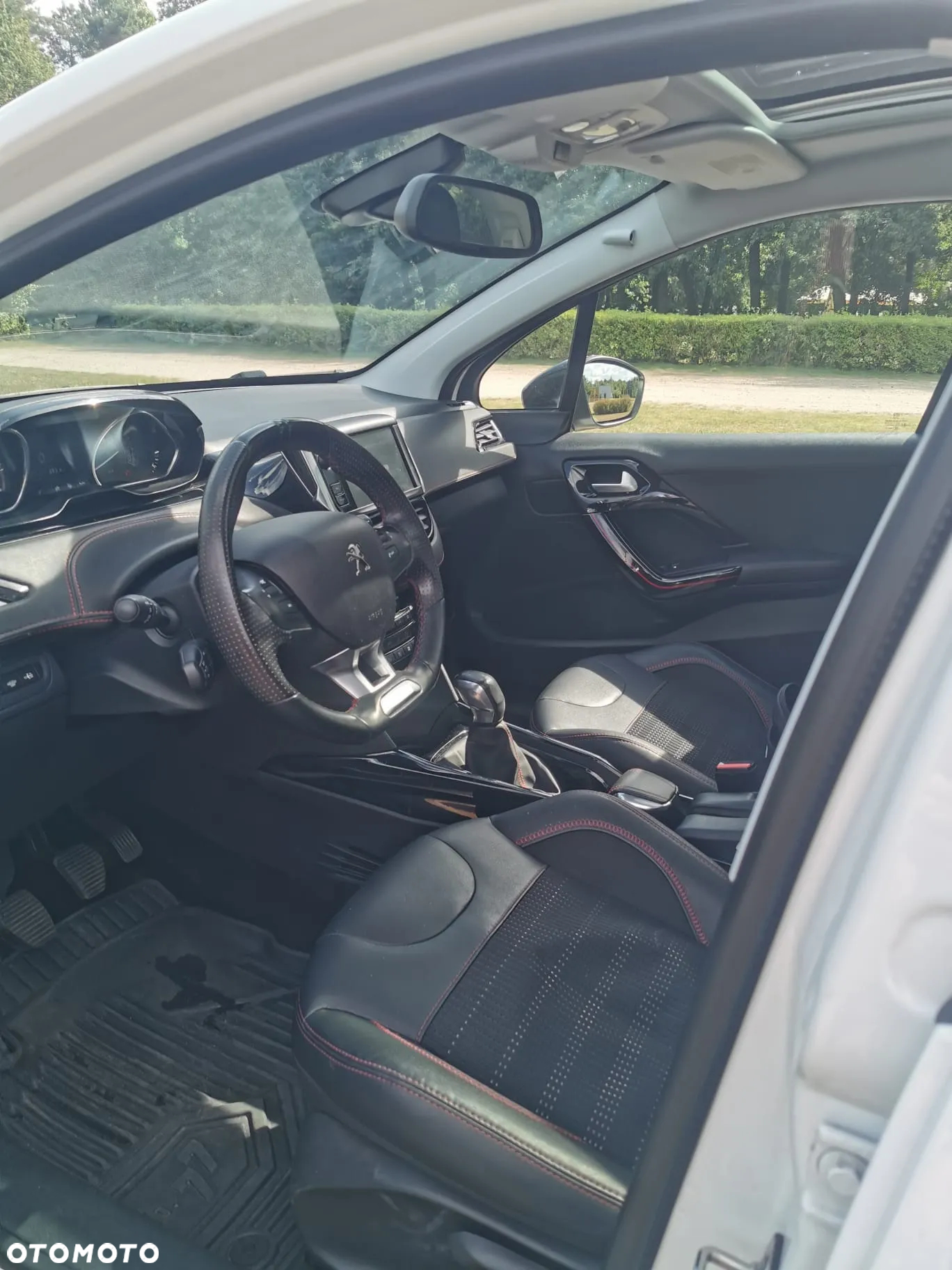 Peugeot 2008 - 5