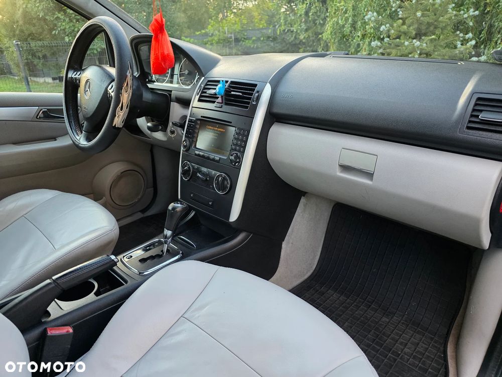 Mercedes-Benz Klasa A 200 CDI Autotronic Avantgarde - 6