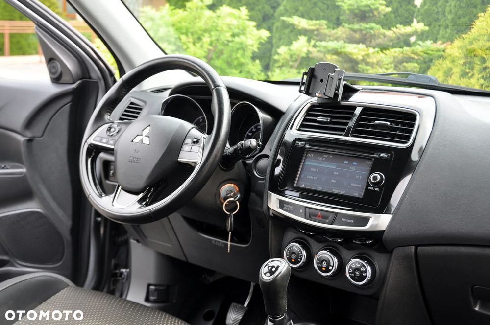 Mitsubishi ASX - 25