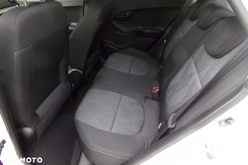 Kia Picanto - 16