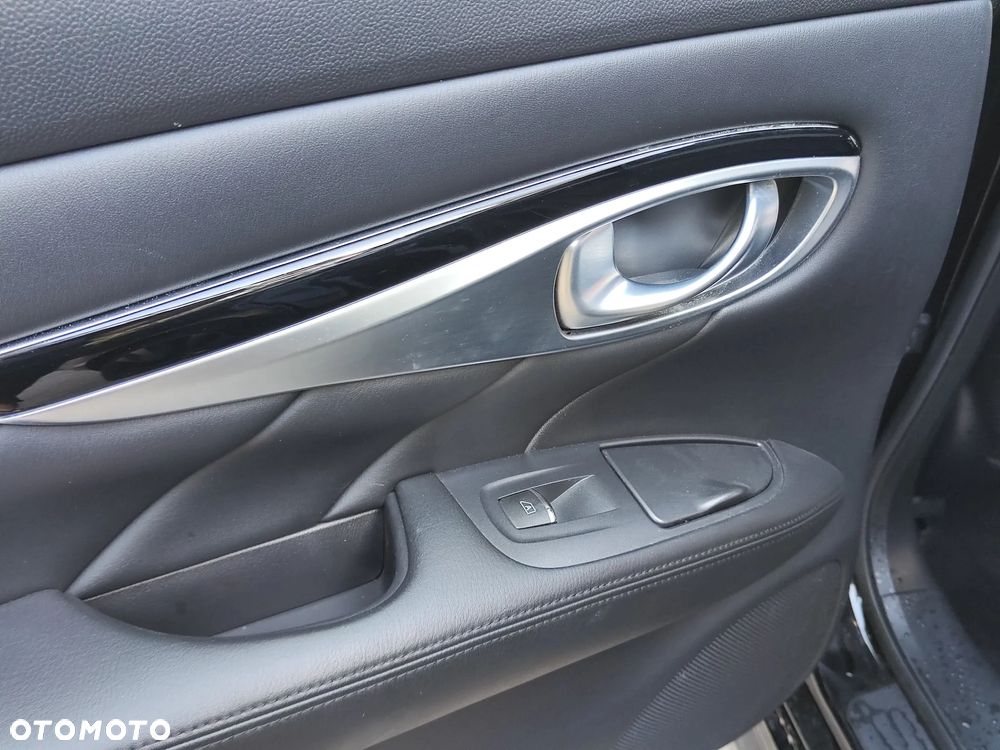 Infiniti M M30d S - 17