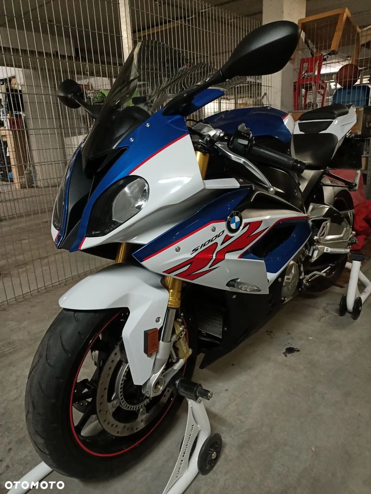 BMW S - 3