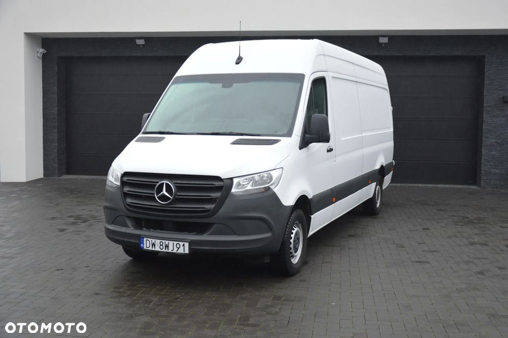 Mercedes-Benz Sprinter - 10
